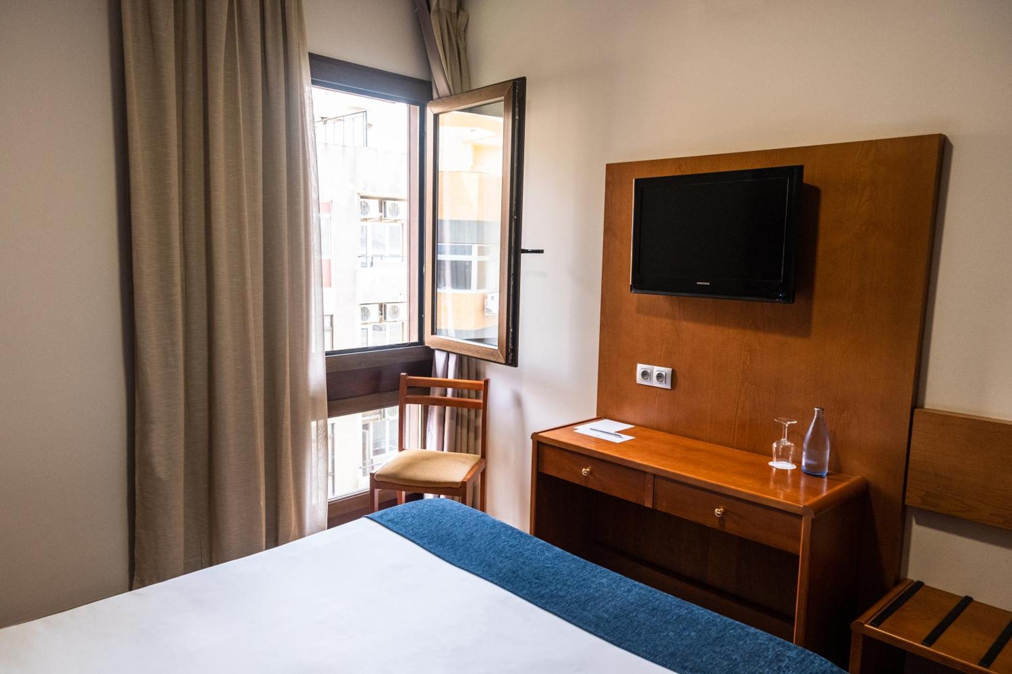 Adonis Plaza Hotel