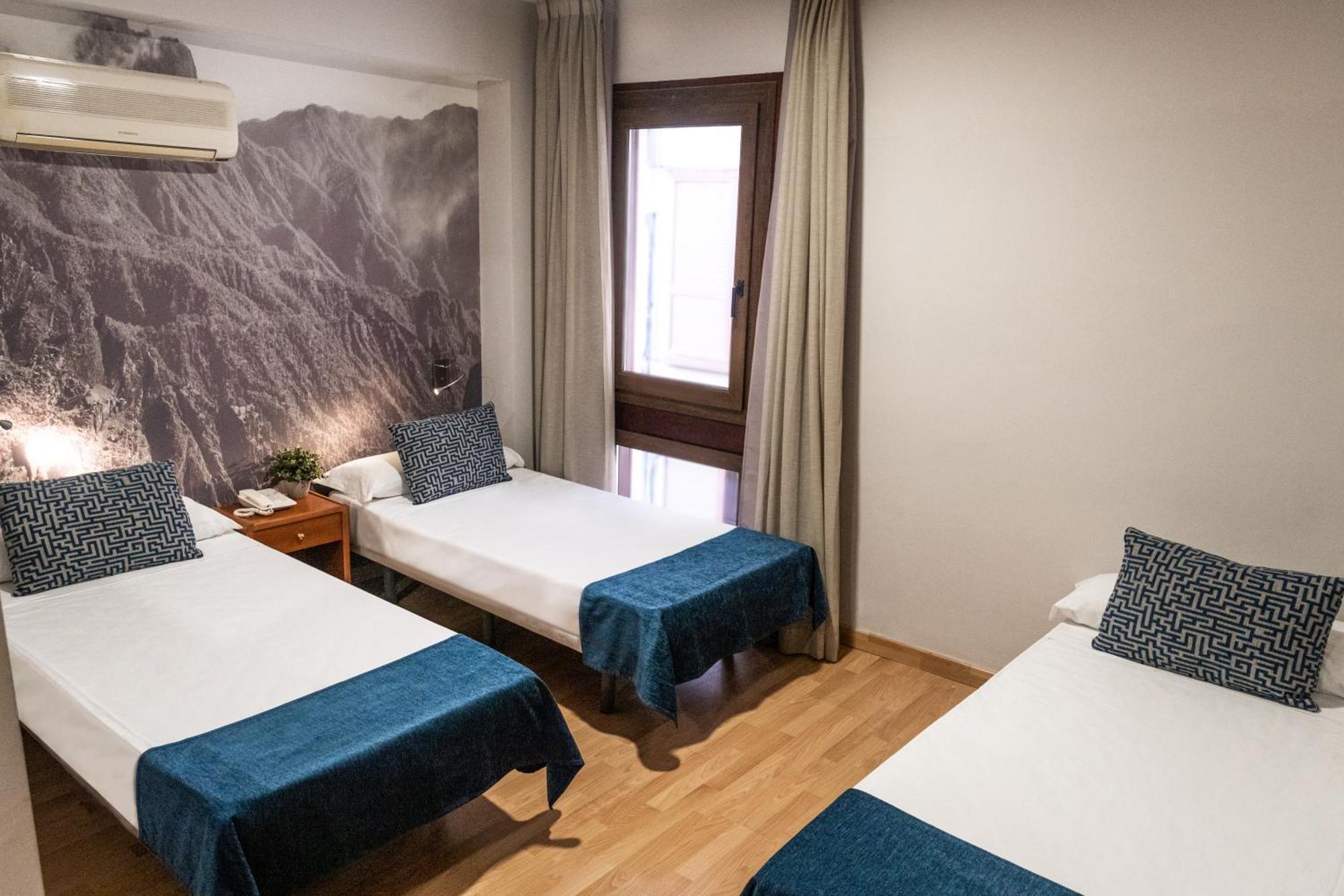 Adonis Plaza Hotel