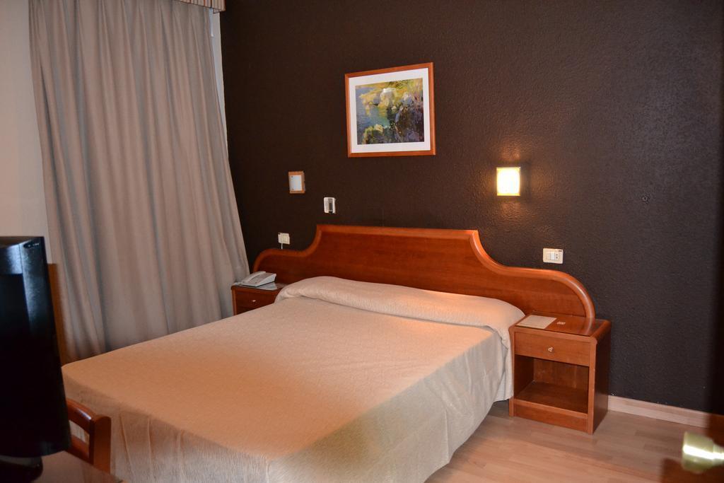 Hotel Adonis Plaza 3*