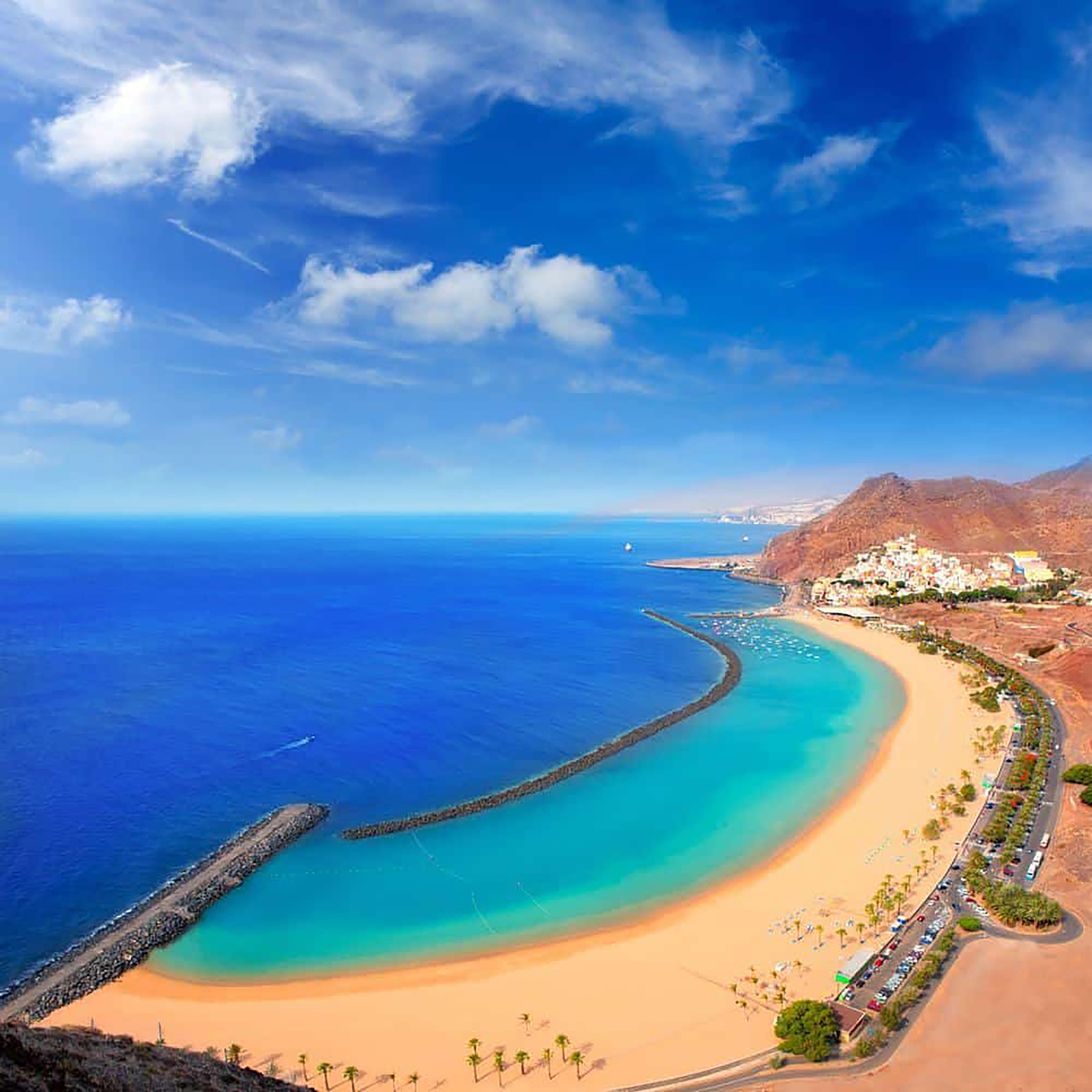 Adonis Plaza Hotel 3*